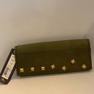 Tre Vero Olive Clutch Wallet Purse Derby New